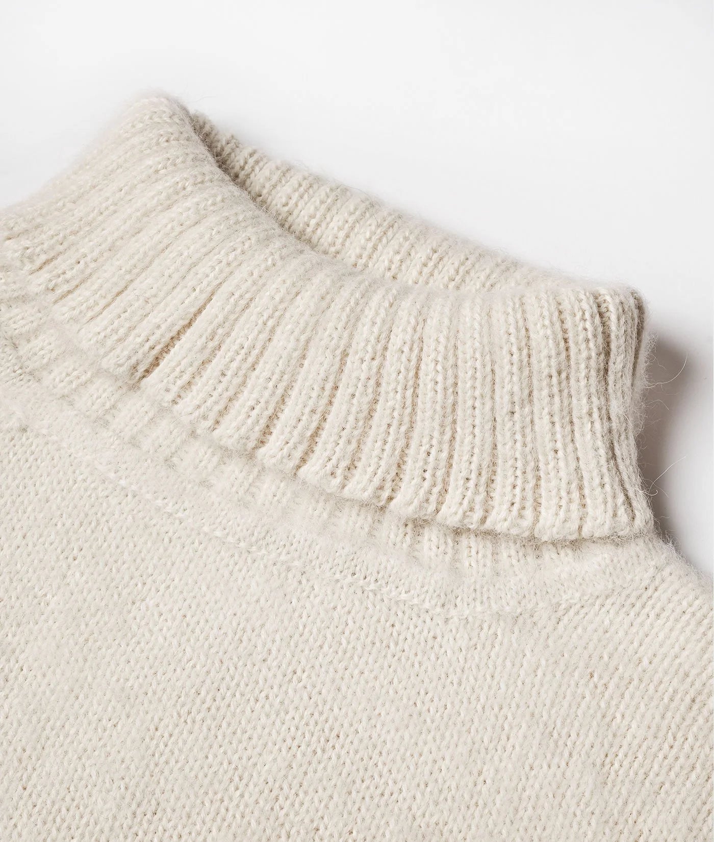 Alpaca turtleneck 2025