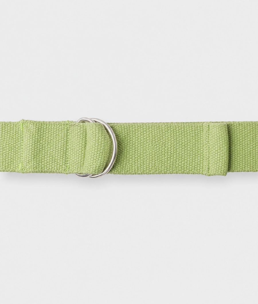 IOAN Loop Belt in light green woven fabric, featuring a silver metal D-ring and a white fabric label band with the Loop Belt logo.
